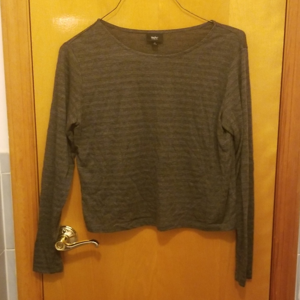 Striped lightweight top